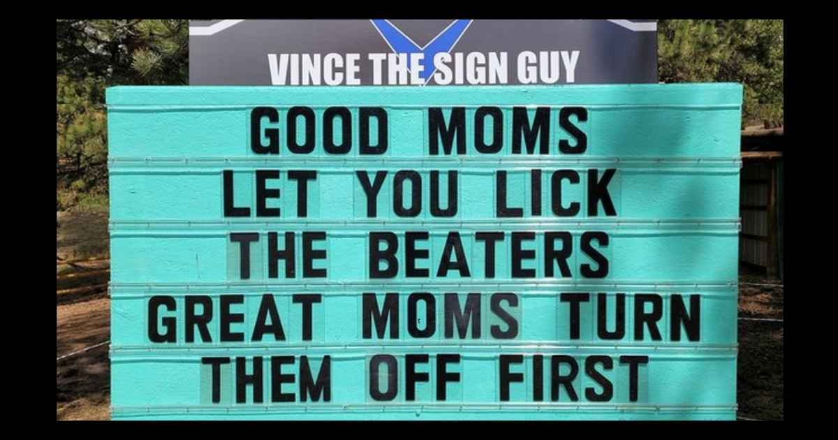 Top 20 Funniest Roadside Signs From a Community Center With a Great ...